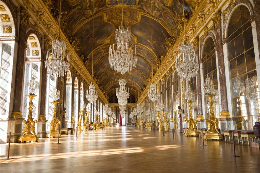 <img src="hallofmirrors_versailles_palace_shutterstock_53508787.jpeg" alt="Palace of Versailles">