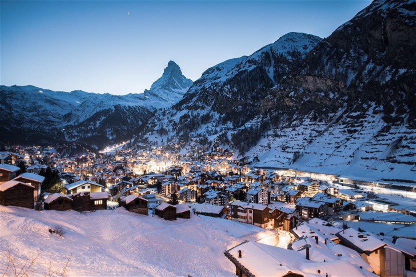 <img src="matterhorn_zermatt_snowshutterstock_1630687138.jpeg" alt="Matterhorn - Zermatt">
