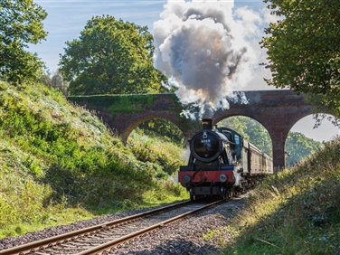 <img src="bluebellrailway1©shutterstock.jpeg" alt="Bluebell Railway ©Shutterstock"/>