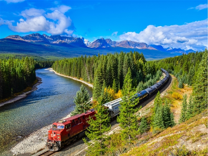 <img src="canadianrockies2©shutterstock.jpeg" alt="Canadian Rockies ©Shutterstock"/>