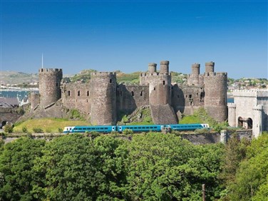 <img src="conwaycastle&traincopyarrivatrains.jpeg" alt="Conwy Castle"/>