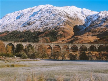 <img src="glenfinnanviaduct6©shutterstock.jpeg" alt="Glenfinnan Viaduct ©Shutterstock"/>