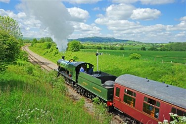 <img src="gloucester&warwickshiretrain©shutterstock.jpeg" alt="Gloucester & Warwickshire Railway"/>