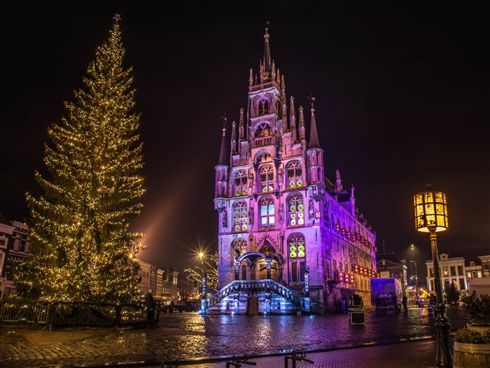 <img src="gouda,christmas1©richardt,dreamstime.jpeg" alt="Gouda, Christmas ©Richard T, Dreamstime"/>