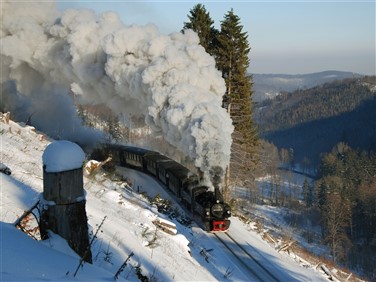 <img src="harzsnow2015adobestock_28961260.jpeg" alt="Harz Mountains Snow"/>