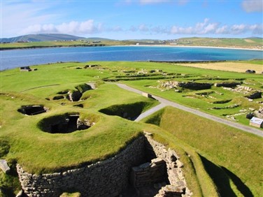 <img src="jarlshof-shetlandislands-shutterstock.jpeg" alt="Shetland Islands"/>