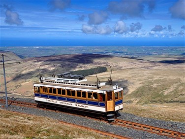 <img src="no-1-tram-approaching-snaefell-summit-tram©iomrailways.jpeg" alt="Summit of Snaefell"/>