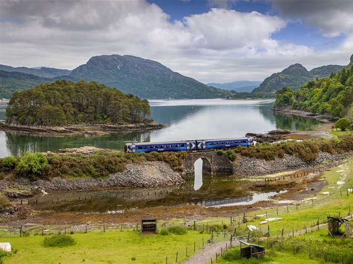 <img src="scotrailonkyleline1©scotrail.jpeg" alt="ScotRail on Kyle Line ©ScotRail"/>