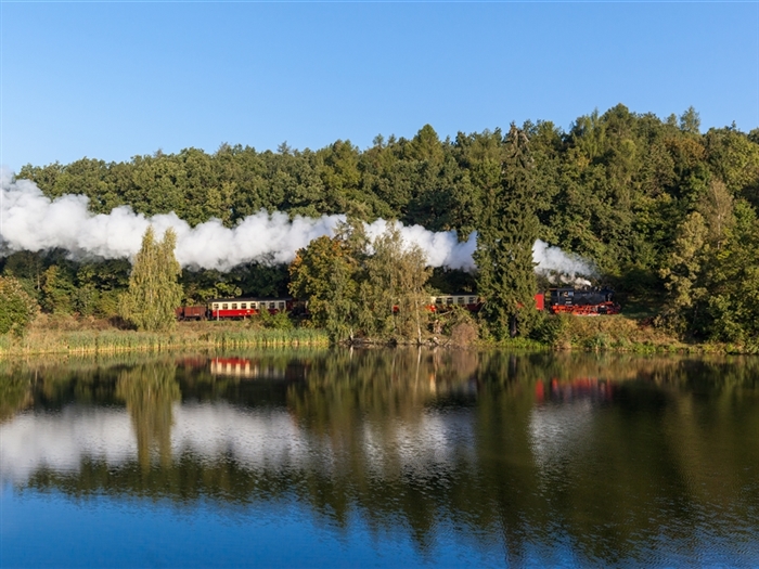 <img src="selketalbahn1©adobestock.jpeg" alt="Selketalbahn ©AdobeStock"/>