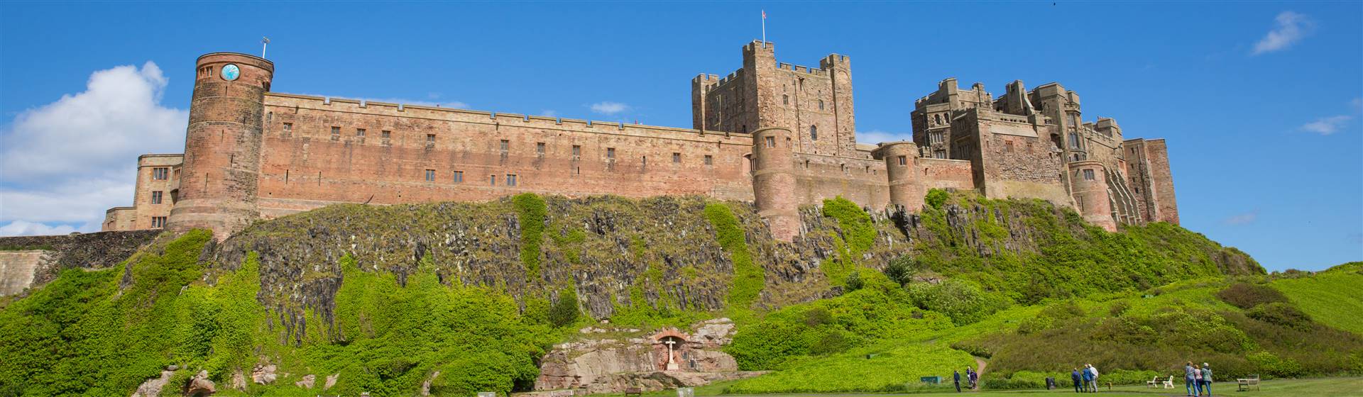 <img src="bamburgh_castle2©shutterstock.jpeg" alt="Bamburgh Castle"/>