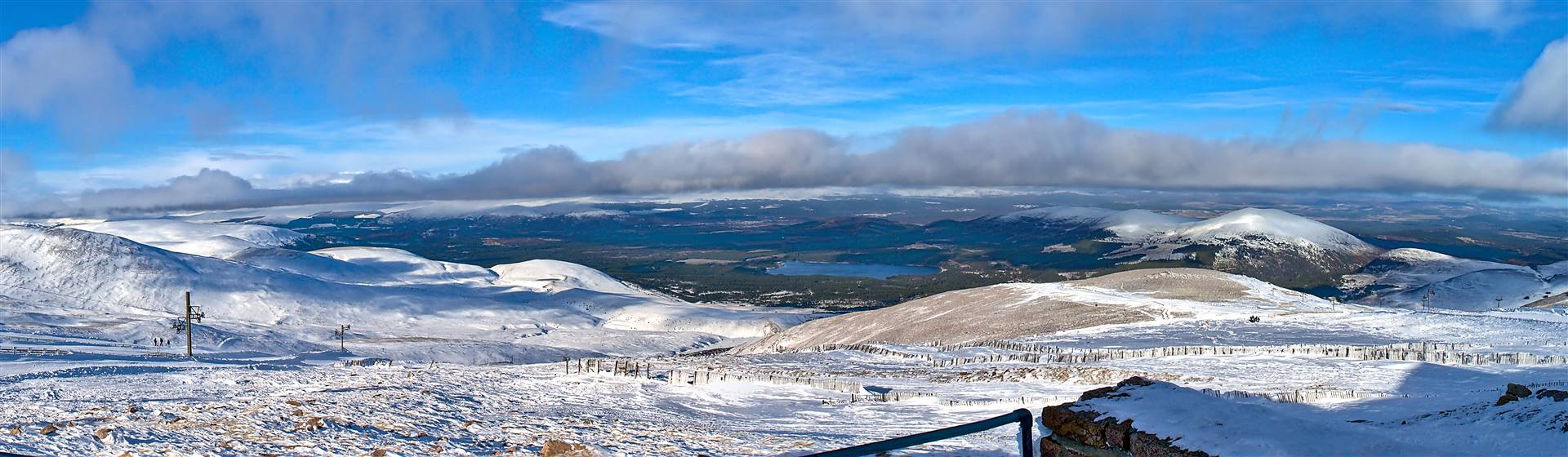 <img src="cairngormmountainspanoramic©shutterstock.jpeg" alt="Cairngorm Mountains"/>