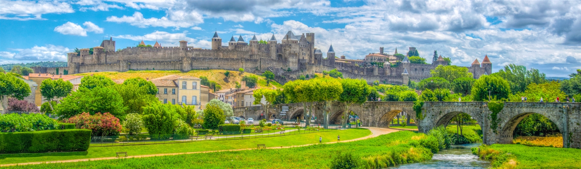 <img src="carcassonne2©shutterstock.jpeg" alt="Carcassonne"/>