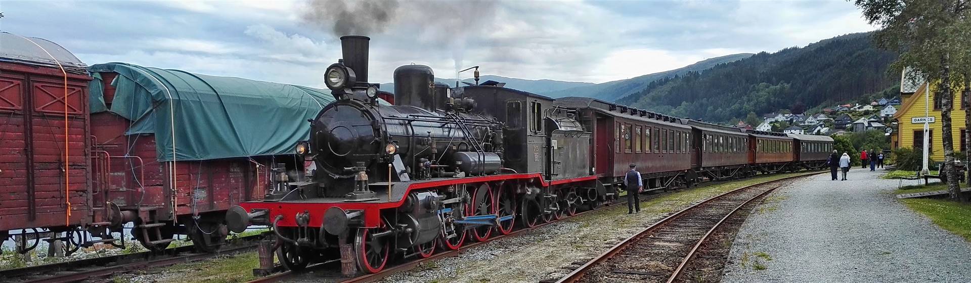 <img src="gamlevossebanensteam2©shutterstock.jpeg" alt="voss railway museum garnes"/>