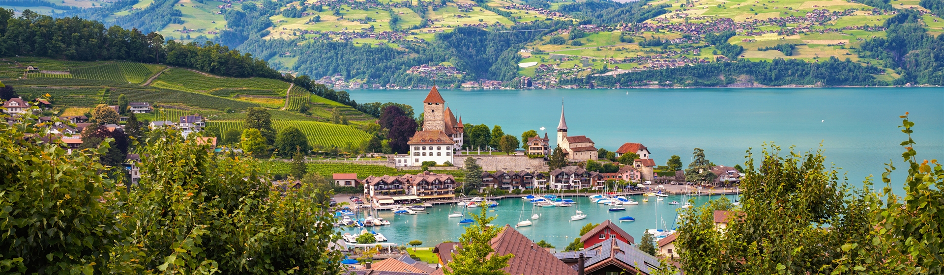 <img src="lakethun1©dreamstime.jpeg" alt="Lake Thun ©Dreamstime"/>