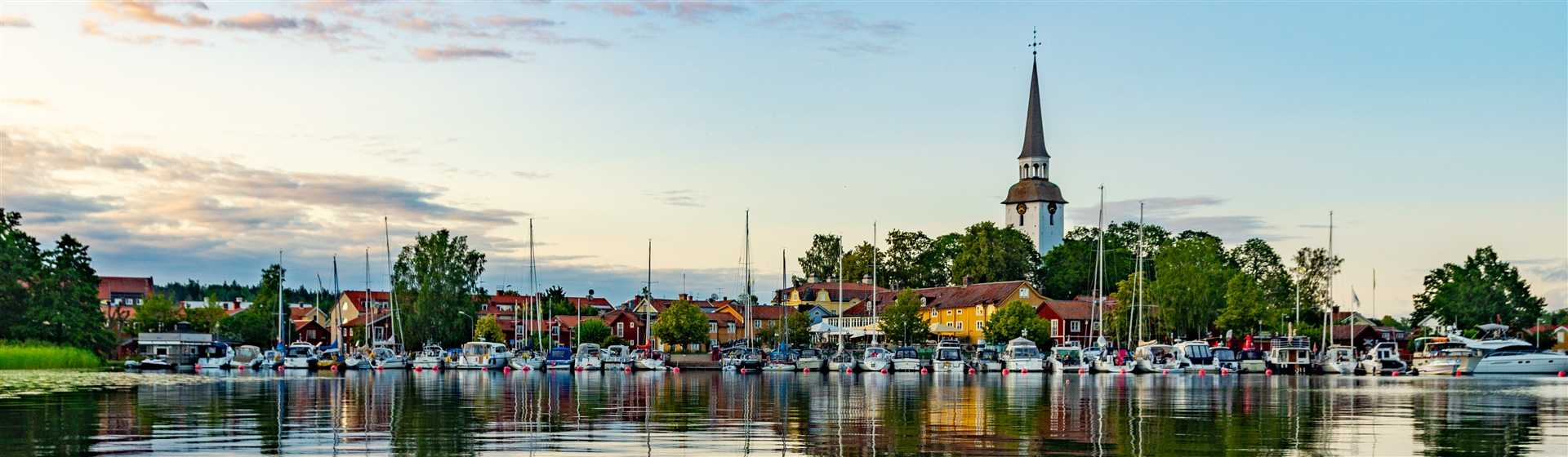 <img src="mariefred©shutterstock.jpeg" alt="Mariefred ©Shutterstock"/>