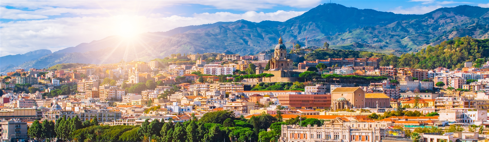 <img src="messina©shutterstock.jpeg" alt="Messina ©Shutterstock"/>