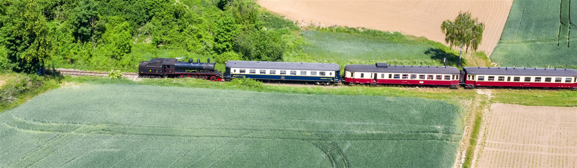 <img src="miljoenenlijnsteamtrainlocomotivemuseum©shutterstock.jpeg" alt="Miljoenenlijn Steam Tra"/>