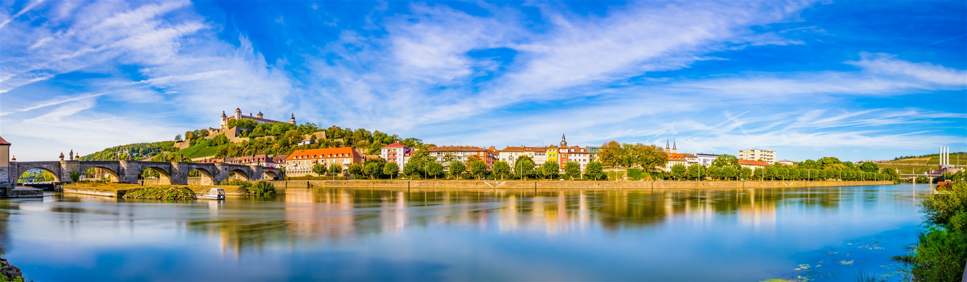 <img src="wurzburglandscape©adobestock.jpeg" alt="Würzburg"/>