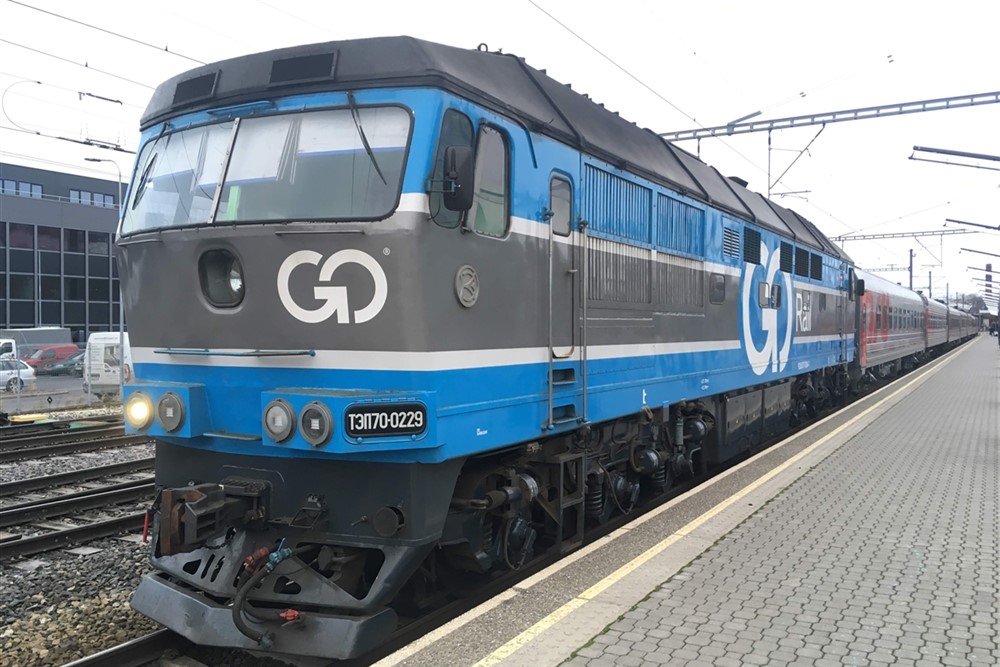 Diesel train Estonia © Shutterstock