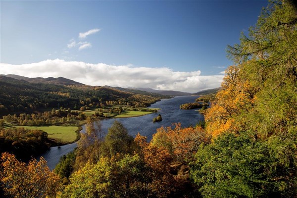 Pitlochry ©Alistair McDonald