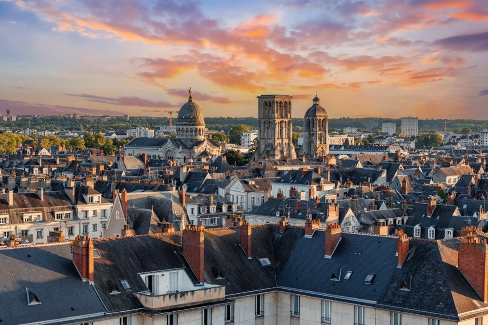 Tours1 ©Shutterstock