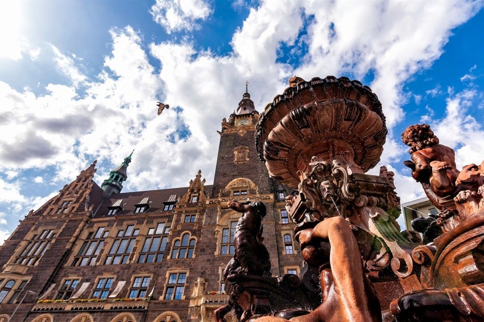 Wuppertal City Hall ©Shutterstock