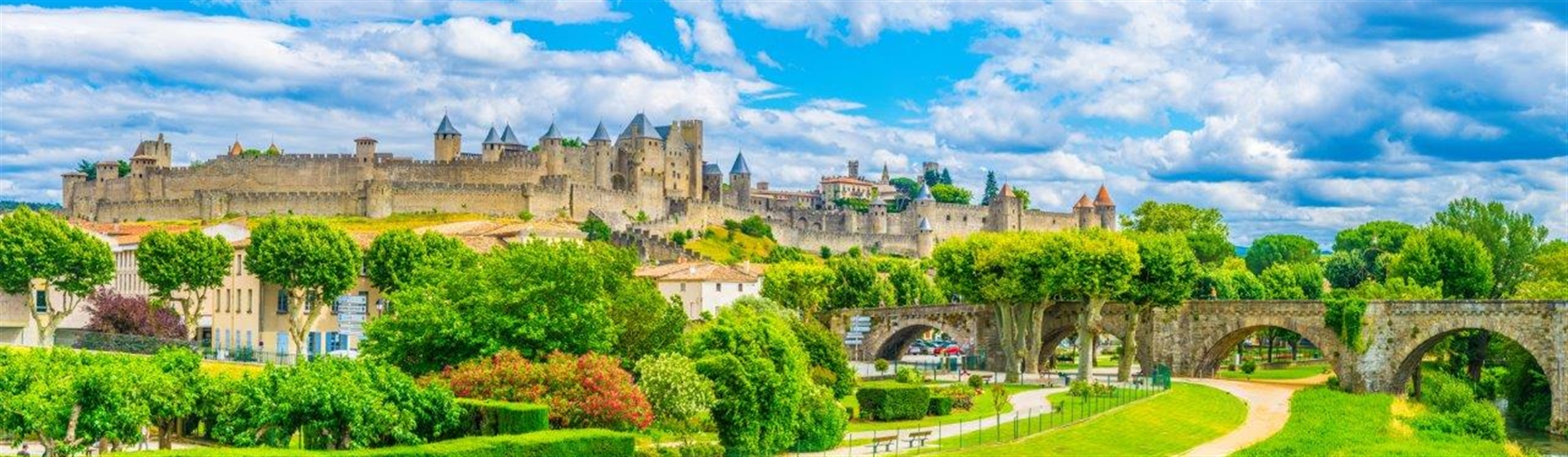 <img src="carcassonne1©shutterstock.jpeg" alt=Carcassonne"/>