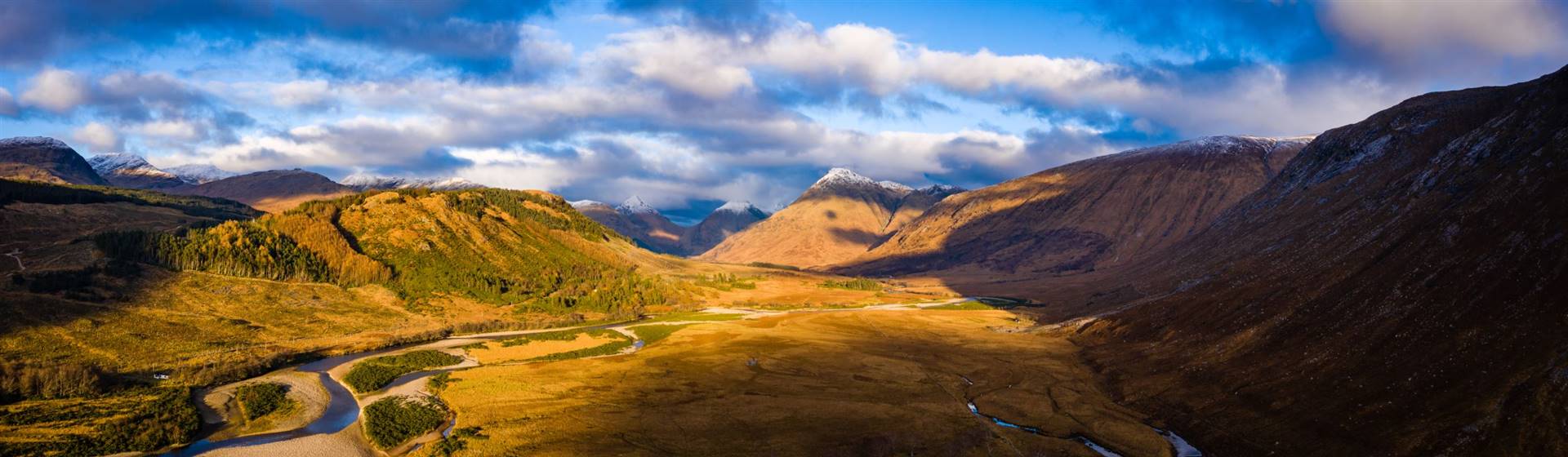 <img src="glensinautumn-shutterstock.jpeg" alt="UK Autumn"/>