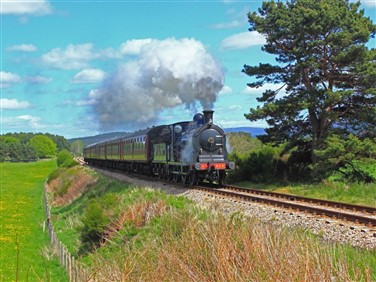 <img src="strathspeysteamtrain-shutterstock.jpeg" alt="Strathspey Steam train"/>